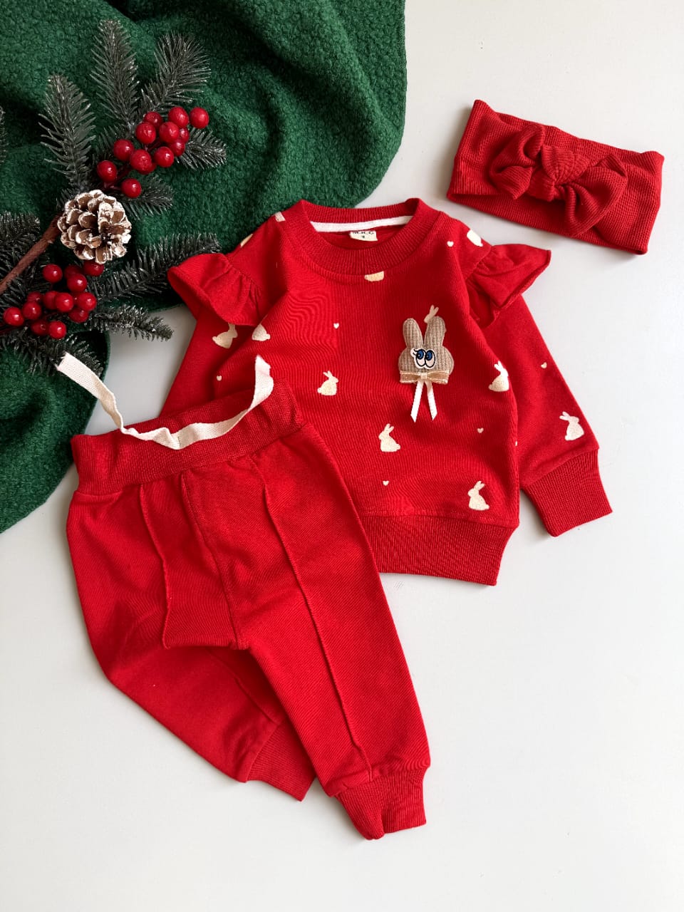 بلوز شلوار قرمز خرگوش