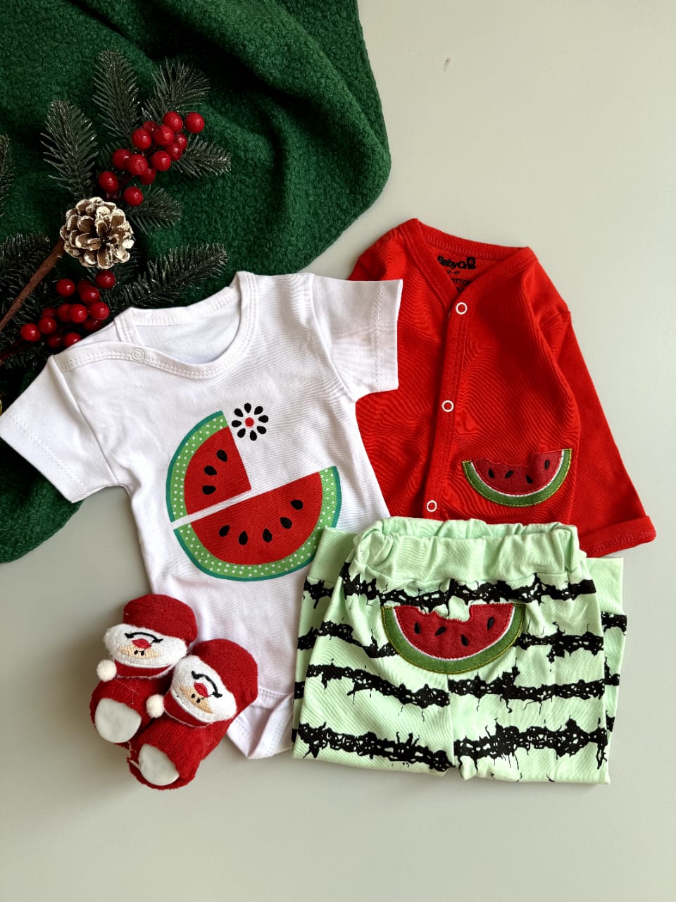 سه تیکه یلدایی هندوانه