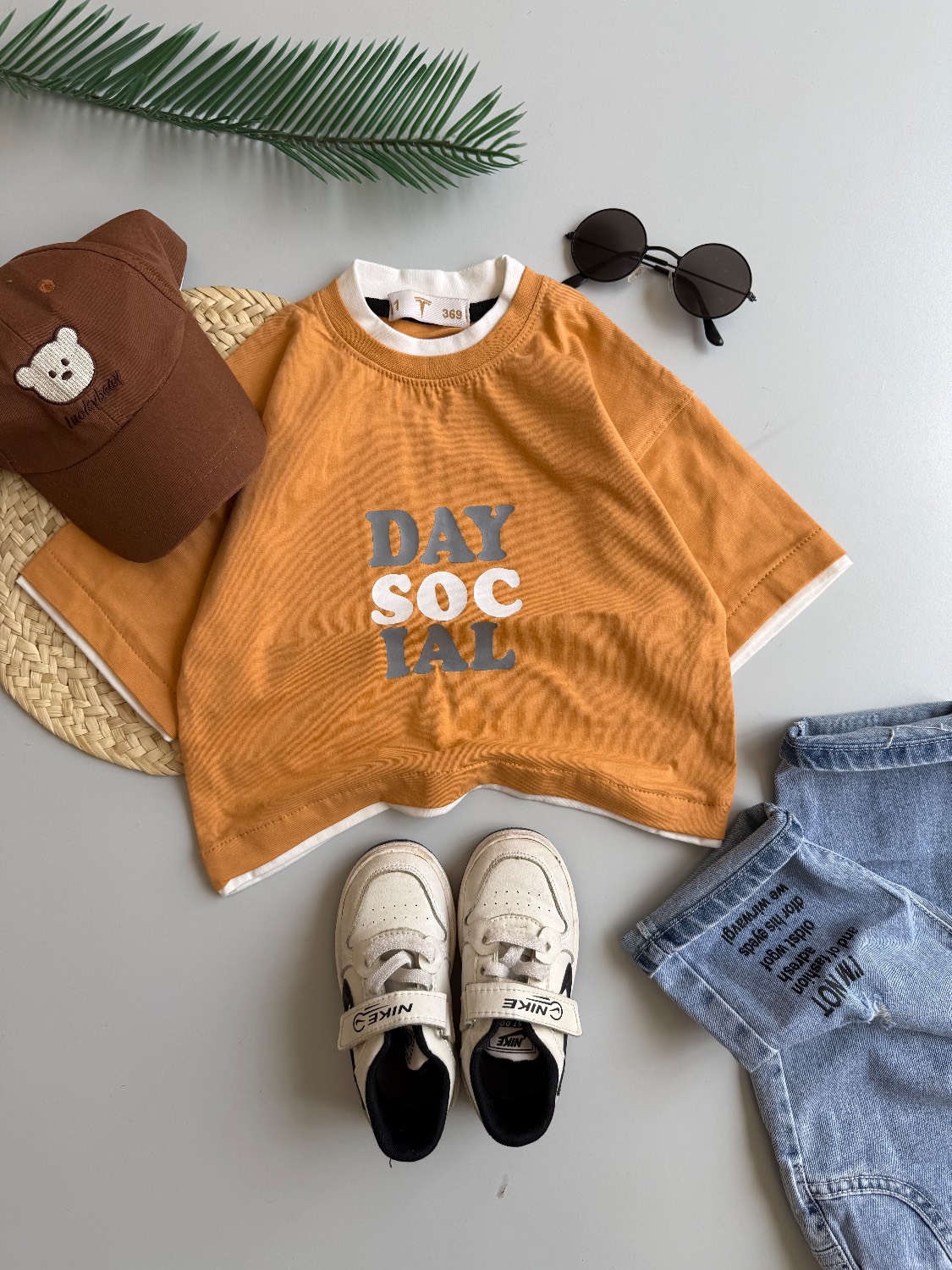 تیشرت اسپرت لش Day social
