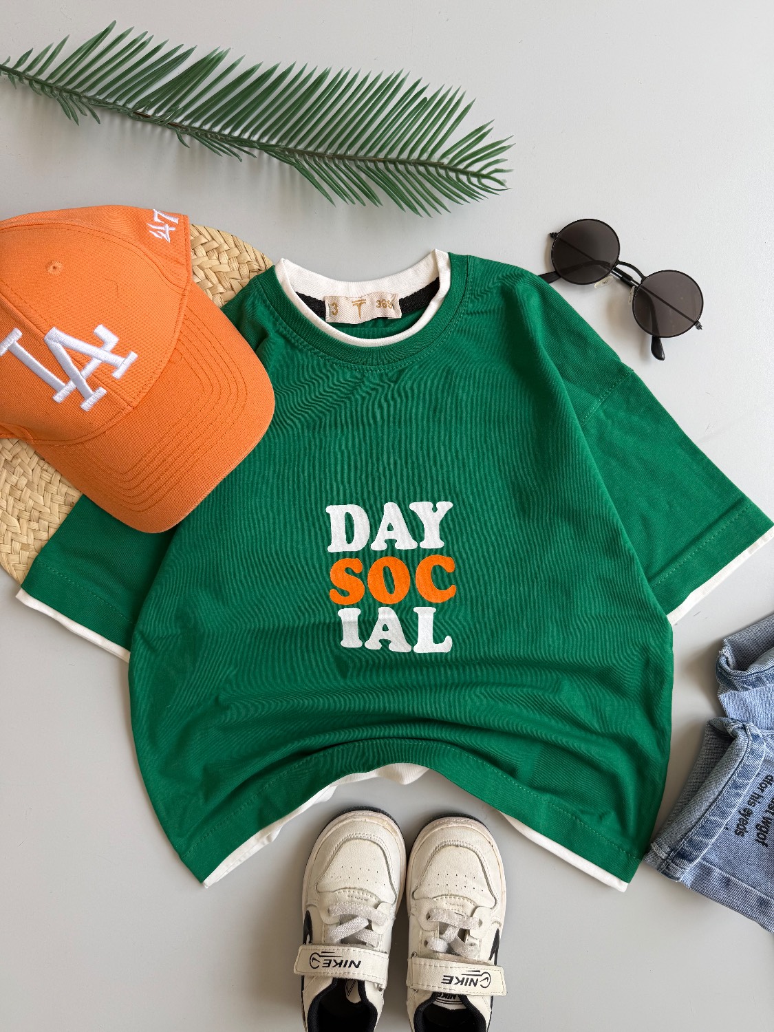 تیشرت اسپرت لش Day social